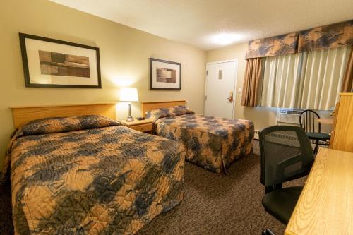 Queen Room with Two Queen Beds - Non-Smoking