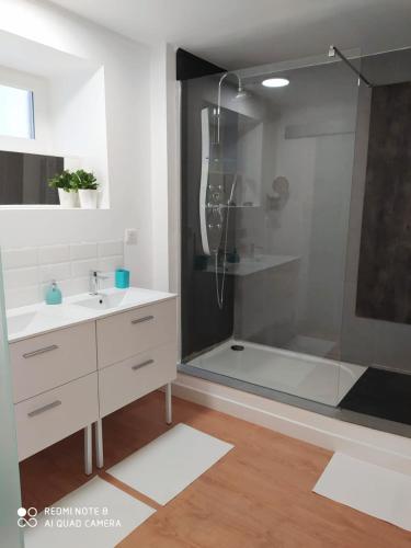 에스펠레트 appartement rez de chaussée 2 chambres avec terrasse (appartement rez de chaussee 2 chambres avec terrasse) 3성급 싱글룸 객실