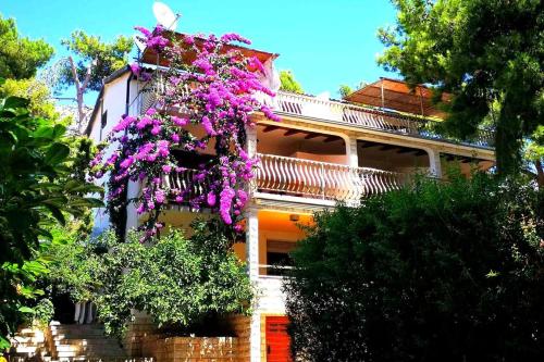 Apartments by the sea Ivan Dolac Hvar - 8700 - image 4