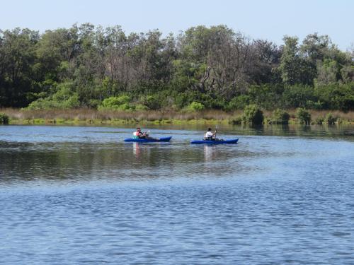 Lakes Entrance Waterfront Cottages with King Beds – Lake Entrance, MS