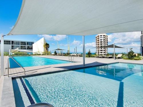 Air on Broadbeach 2 Level Private Apartment - CoastHM - Tap to explore photos