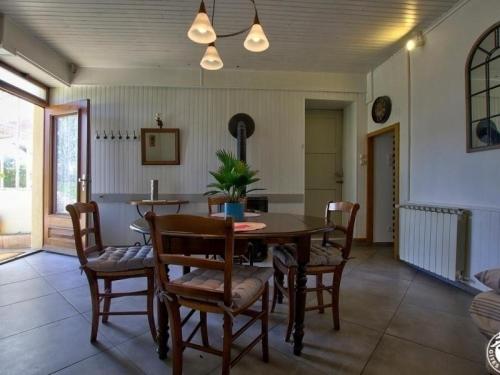 Gîte Druillat, 2 pièces, 4 personnes - FR-1-493-63 gîte à louer La Tranclière