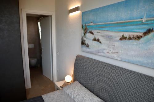 neues Haus mit beheiztem Pool