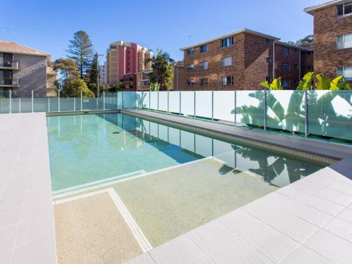 Shores unit 303