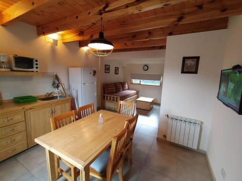 Kitchen, Departamentos Lonquimay in Junín de los Andes