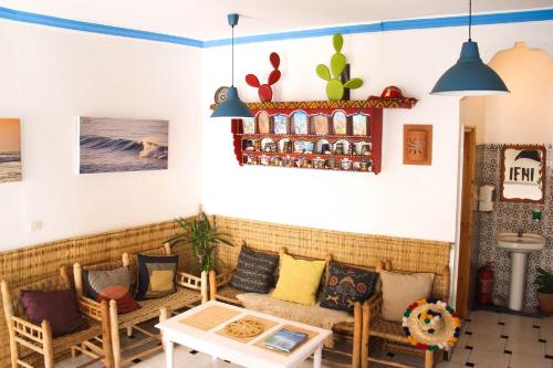 餐廳, Ifni Surf Hostal in 西迪伊夫尼