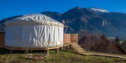 La Yourte Etoile chambre d'hôte Saint-Étienne-de-Crossey