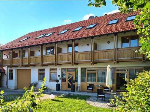 Am Hachinger Bach - image 12
