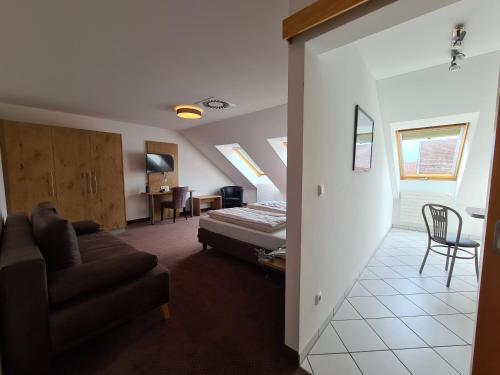 Hotel am Hachinger Bach by Blattl, Munchen