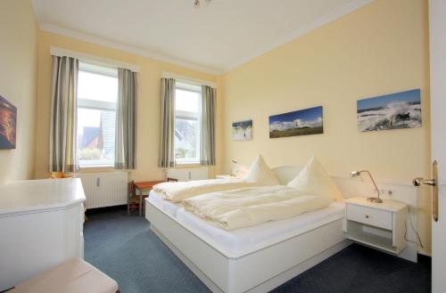 Haus Decker_ App_ 2 - image 6