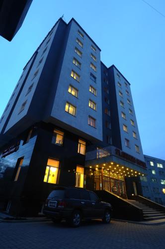 Entrance, Platinum Hotel Ulaanbaatar in Ulaanbaatar