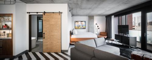 The Maven Hotel at Dairy Block - image 3