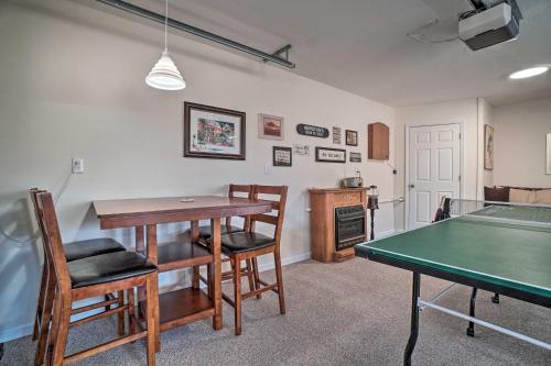 Retreat with Deck in Chattahoochee National Forest! - main image