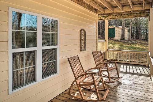 Retreat with Deck in Chattahoochee National Forest! - image 7