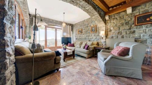 Holiday Homes Sunset Hill - image 8