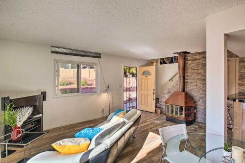 Phoenix Condo with Private Patio Less Than 1 Mile to Hiking! - image 7