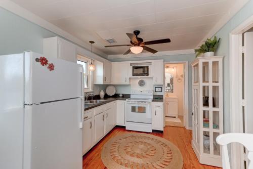 818 East Arctic - image 4