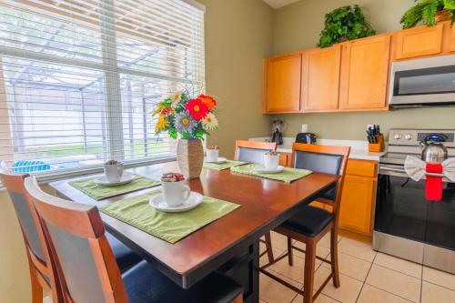 Walt's West Haven Vacation Home - image 3