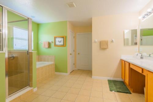 Walt's West Haven Vacation Home - image 8