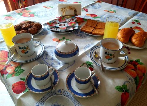  nonna melina in Fiumefreddo di Sicilia