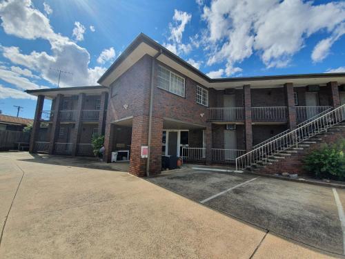 ทัศนียภาพภายนอกโรงแรม, Motel Margeurita in ควีนเบยัน