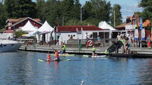 Best Price on Hotell & Bistro Rodesund in Karlsborg + Reviews!