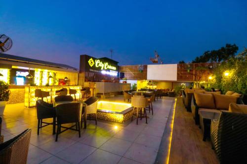 Létesítmények, Hotel City Heart Premium near Kormányzati Múzeum és Művészeti Galéria