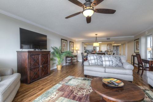 Yacht Club Villas #1-503