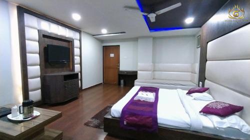 Hotel Gagan Suite in Naughara