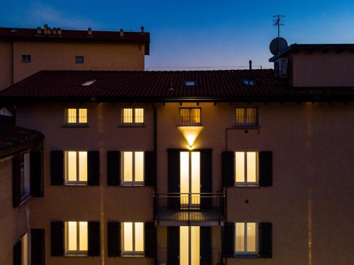 Spazio 77 by The House Of Travelers, Como (foto 7)
