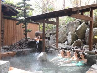 Yufuin Bessou Shikisai Hotel in Yufu