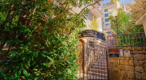 Meridian Hotel - image 5