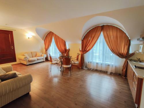 Заміський комплекс "Пуща Лісна" (Заміськии комплекс "Пуща Лісна") in Bucha