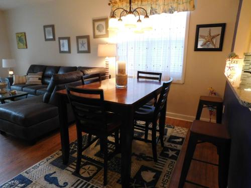 Wedgewood #914 condo