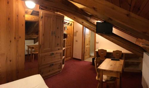 Double or Twin Room - Attic