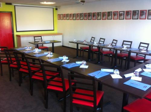 Enzo Hotels Vierzon by Kyriad Direct - image 12