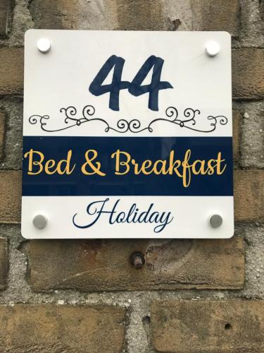 B&B Holiday-44 in Boerenhoek Molenweg Burgwal