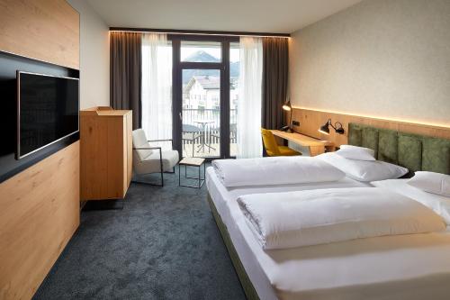 Deluxe Double Room with Balcony