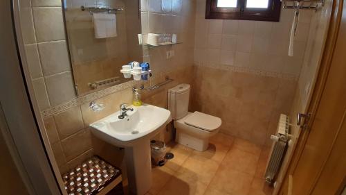 Casa A Chairiña y A Revolta - image 2
