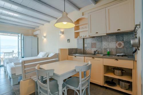 virtuve, Makares in Donoussa