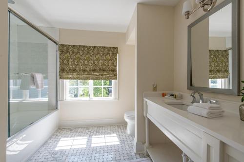 King Room with Lake View