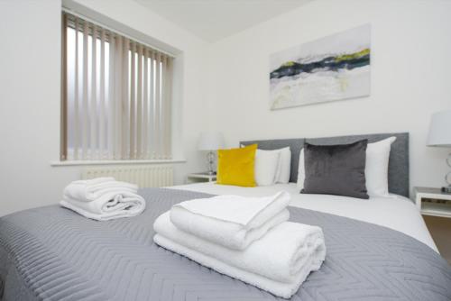 The Zone - Vibrant City Centre Apartment