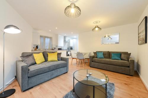 The Zone - Vibrant City Centre Apartment