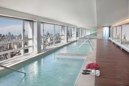 Quartier San Telmo Luxury Pool Gym & Spa, piscina climatizada near Farma Social
