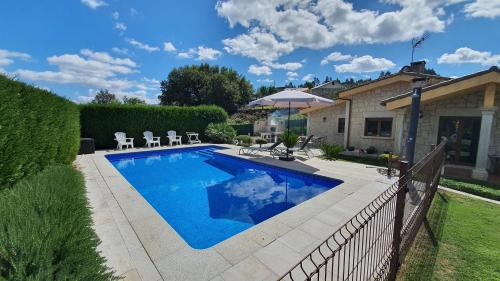  Casa Pinzón in Puente Caldelas
