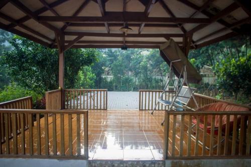 Villa 200 m² dengan 2 kamar tidur dan 4 kamar mandi pribadi di Lembang (Villa Bayu Lembang)