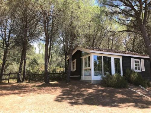 Room in Chalet - 3 Person Danish Chalet - La Villa Vicha chambre d'hôte Lunel