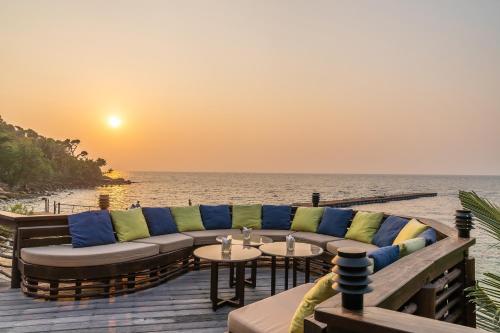 Bar/lounge, Paradee Resort in Ao Kiew