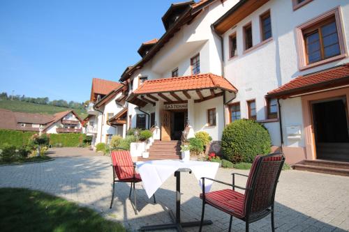 外部景觀, Hotel-Restaurant Hirsch in 貝格豪普滕