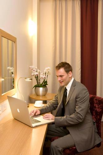 Jurys Inn Aberdeen - image 12